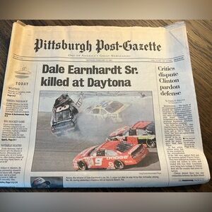 Pittsburgh Post-Gazette Dale Earnhardt Sr Killed at Daytona Newspaper. 2/19/2001